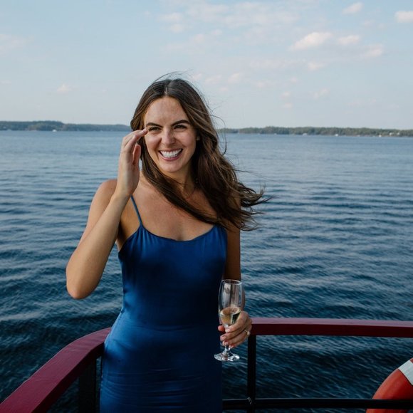 Meet your Posher, Bailey - Picture 1 of 1